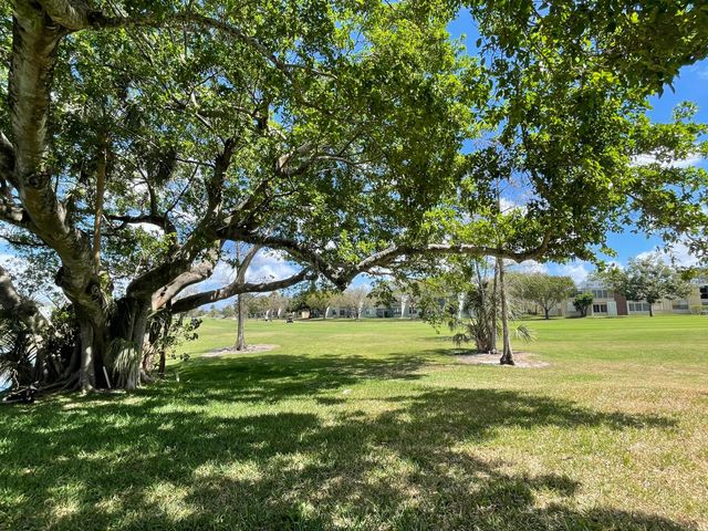 7460 NW 18th Street 104, Margate, FL 33063