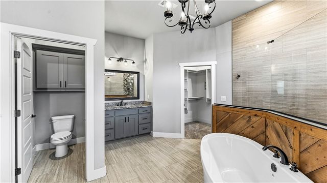 3760 Bitterroot Street, Bentonville, AR 72712