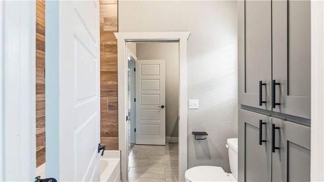 3760 Bitterroot Street, Bentonville, AR 72712