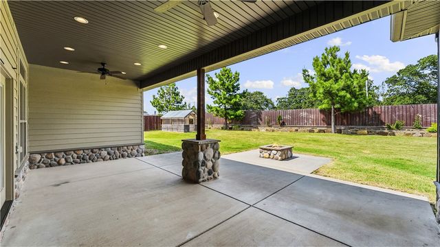 3760 Bitterroot Street, Bentonville, AR 72712