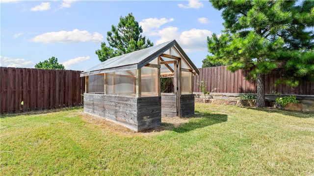 3760 Bitterroot Street, Bentonville, AR 72712