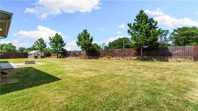 3760 Bitterroot Street, Bentonville, AR 72712
