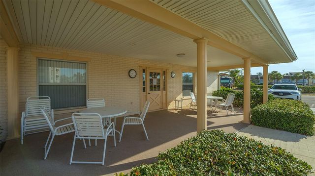 200 THE ESPLANADE N B22, Venice, FL 34285