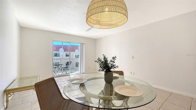 200 THE ESPLANADE N B22, Venice, FL 34285
