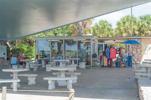 200 THE ESPLANADE N B22, Venice, FL 34285
