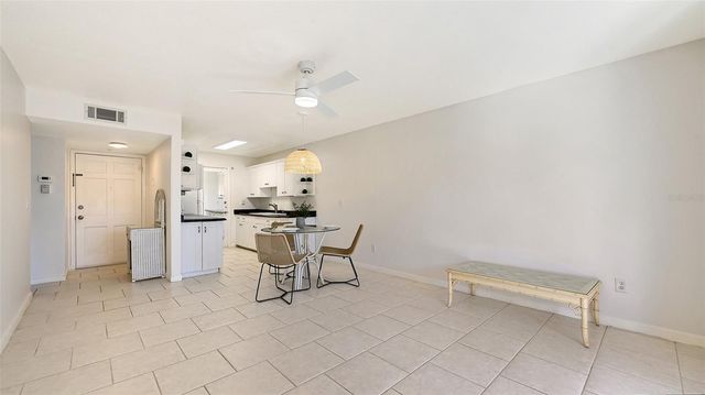 200 THE ESPLANADE N B22, Venice, FL 34285