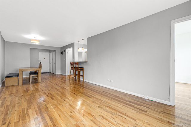 67-30 Clyde Street 6W, Forest Hills, NY 11375