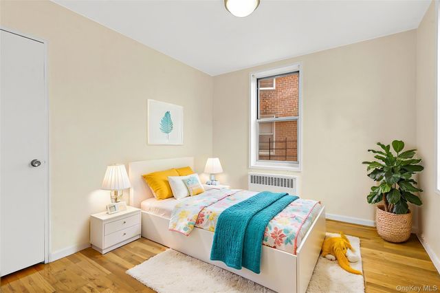 67-30 Clyde Street 6W, Forest Hills, NY 11375