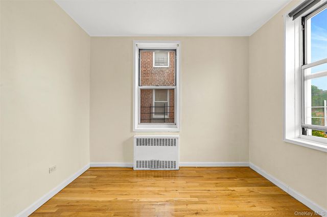 67-30 Clyde Street 6W, Forest Hills, NY 11375