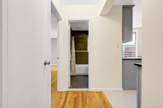 67-30 Clyde Street 6W, Forest Hills, NY 11375