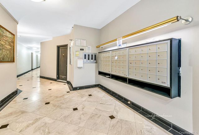 67-30 Clyde Street 6W, Forest Hills, NY 11375