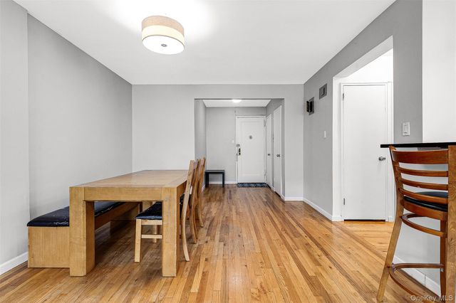 67-30 Clyde Street 6W, Forest Hills, NY 11375