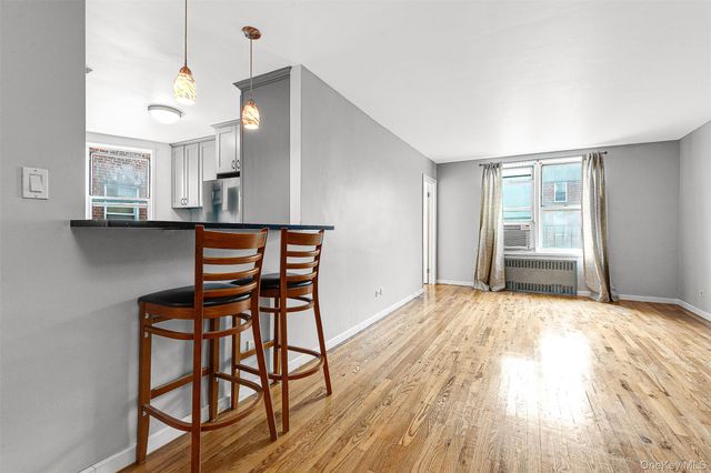 67-30 Clyde Street 6W, Forest Hills, NY 11375