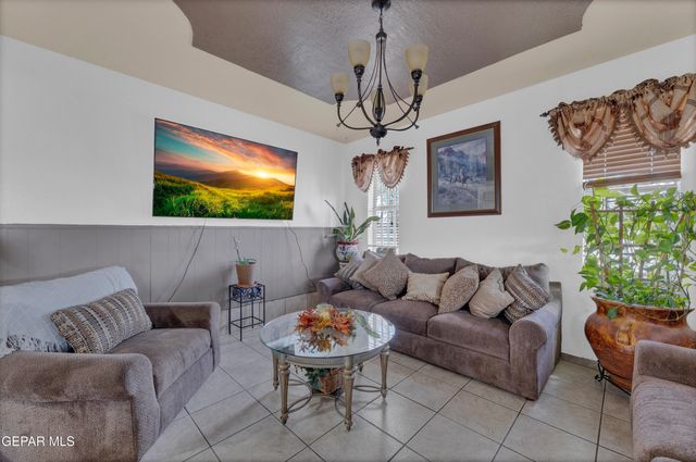 11749 SOCORRO Road, Socorro, TX 79927