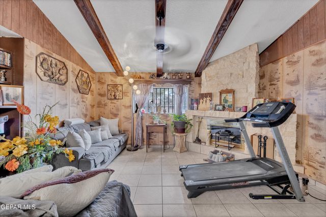 11749 SOCORRO Road, Socorro, TX 79927