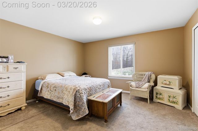 42925 N Hampton Drive, Sterling Heights, MI 48314