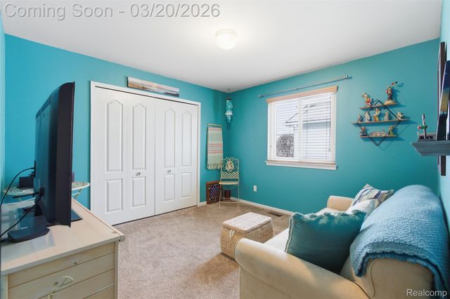 42925 N Hampton Drive, Sterling Heights, MI 48314