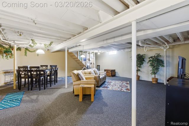 42925 N Hampton Drive, Sterling Heights, MI 48314