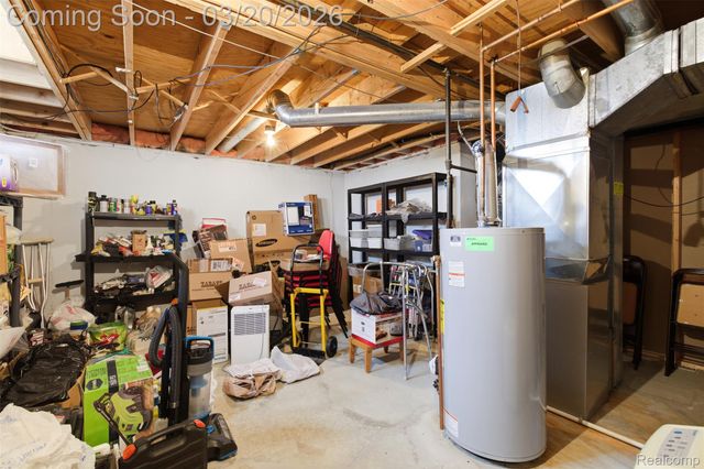 42925 N Hampton Drive, Sterling Heights, MI 48314