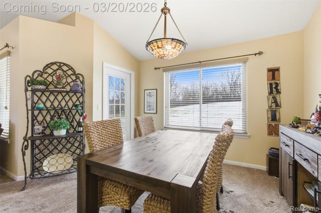 42925 N Hampton Drive, Sterling Heights, MI 48314