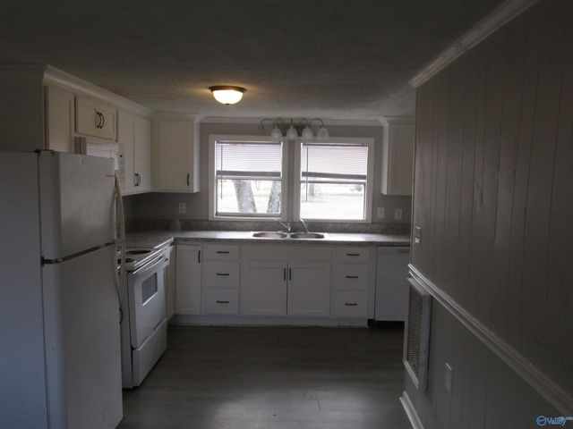 1452 Cave Spring Road, Owens Cross Roads, AL 35763