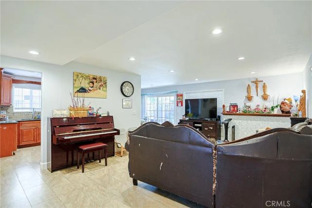 13401 Laux Circle, Garden Grove, CA 92840