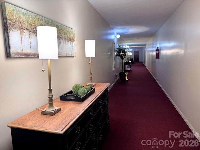 427 6th Avenue W A-12, Hendersonville, NC 28739