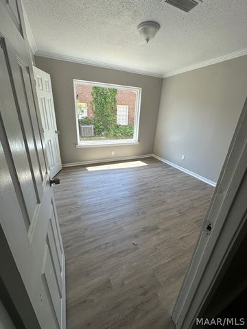 206 Davors Drive, Montgomery, AL 36109