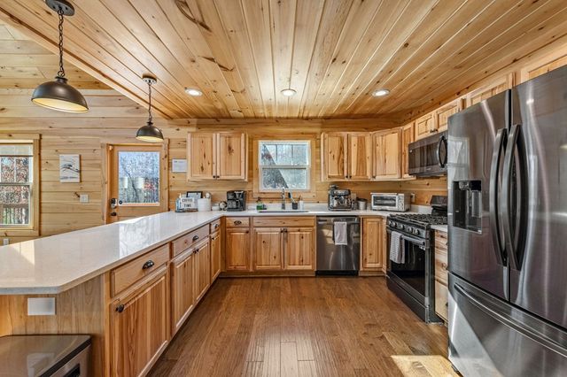 242 Whisperwood Trail, Mineral Bluff, GA 30559