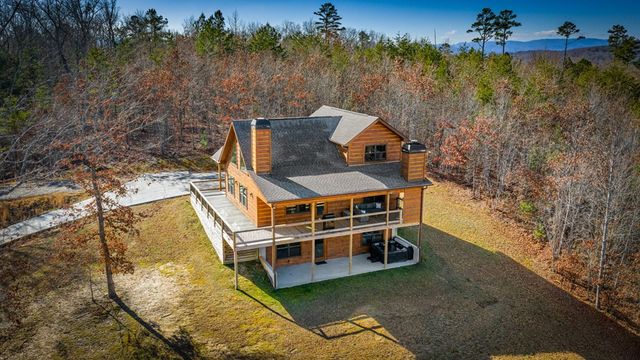 242 Whisperwood Trail, Mineral Bluff, GA 30559