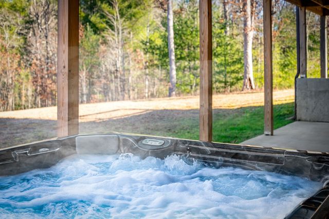 242 Whisperwood Trail, Mineral Bluff, GA 30559