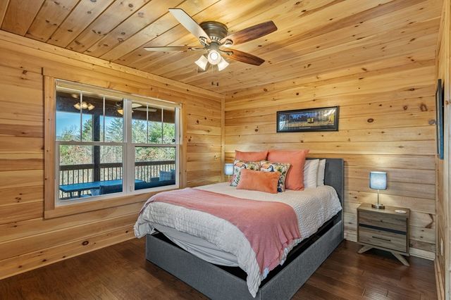 242 Whisperwood Trail, Mineral Bluff, GA 30559