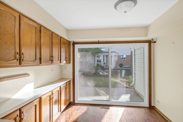 2116 Glasgow Court 2116, Hanover Park, IL 60133