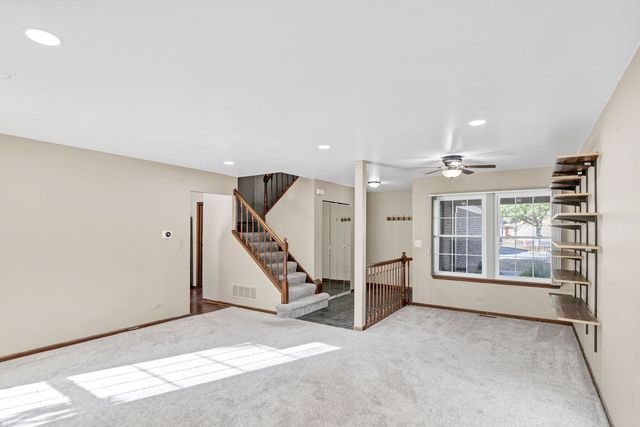 2116 Glasgow Court 2116, Hanover Park, IL 60133