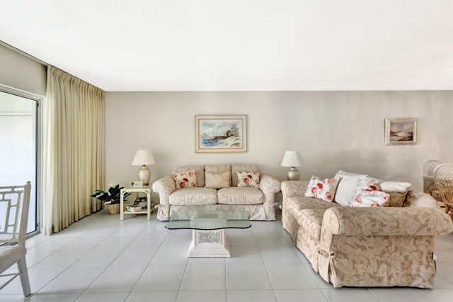 1600 SE Saint Lucie Boulevard SE 211, Stuart, FL 34996