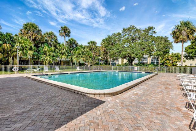 1600 SE Saint Lucie Boulevard SE 211, Stuart, FL 34996