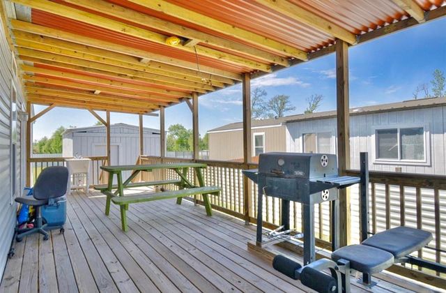 226 Road 5210, Cleveland, TX 77327