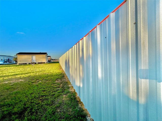 226 Road 5210, Cleveland, TX 77327