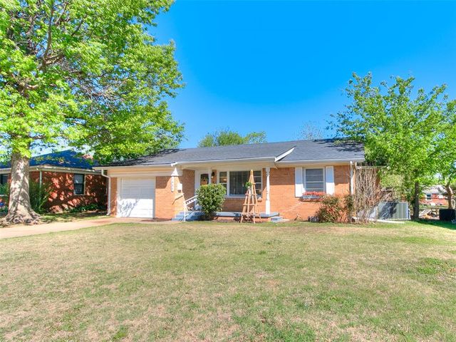 1507 Casady Lane, The Village, OK 73120