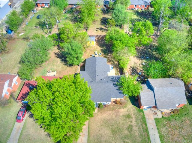 1507 Casady Lane, The Village, OK 73120
