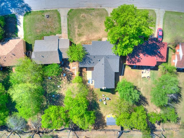 1507 Casady Lane, The Village, OK 73120