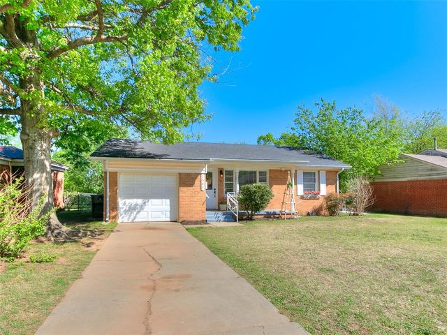 1507 Casady Lane, The Village, OK 73120