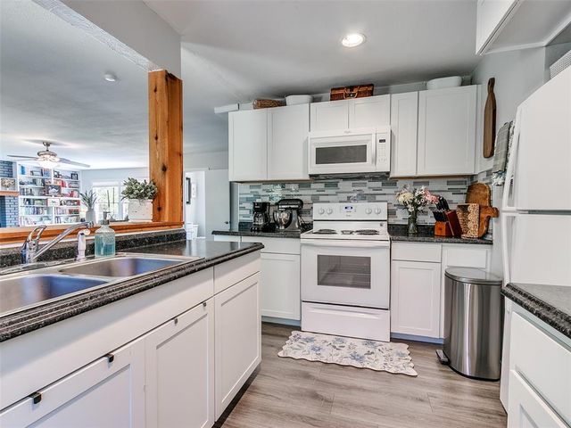 1507 Casady Lane, The Village, OK 73120