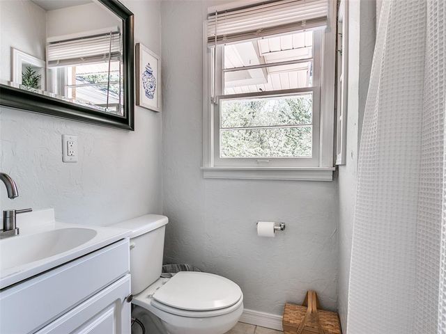 1507 Casady Lane, The Village, OK 73120