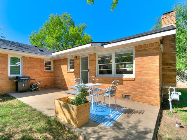 1507 Casady Lane, The Village, OK 73120