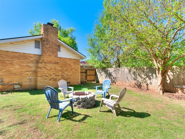 1507 Casady Lane, The Village, OK 73120
