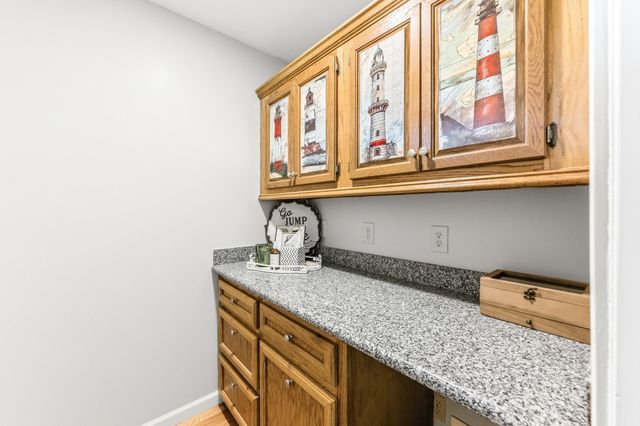 48 Hillsborough Drive, Huntsville, TX 77340