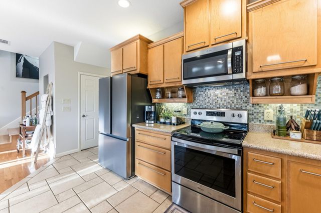 48 Hillsborough Drive, Huntsville, TX 77340