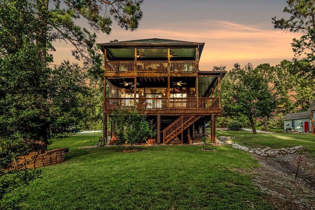 48 Hillsborough Drive, Huntsville, TX 77340