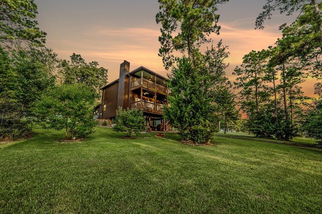 48 Hillsborough Drive, Huntsville, TX 77340